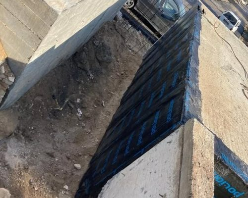 133828882_117631536853726_746399